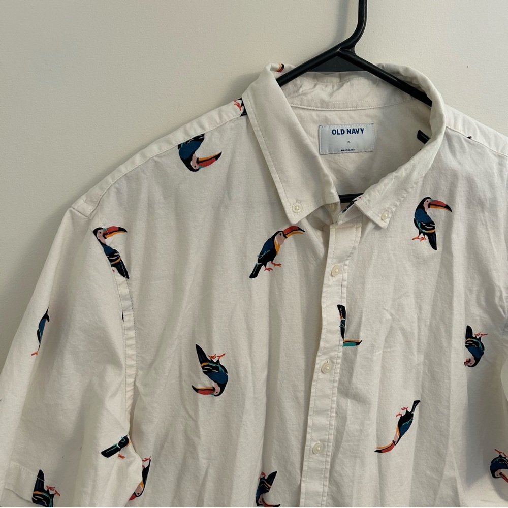 Old Navy Men’s‎ Short Sleeve Button Down Shirt Toucan Bird Tropical XL White